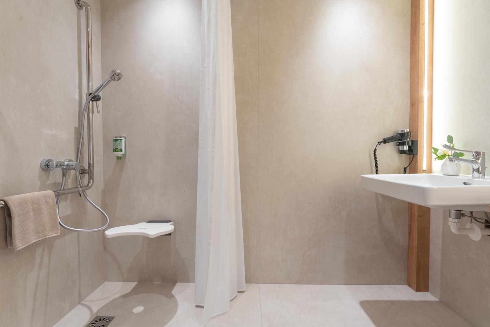 Eee Hotel Eberstalzell Εξωτερικό φωτογραφία